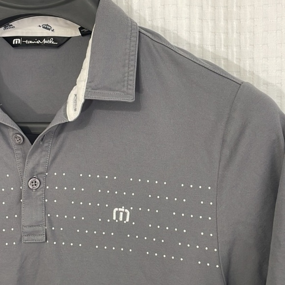 Travis Mathew Corona Beer men's‎ Medium grey polka dot short sleeve polo shirt.